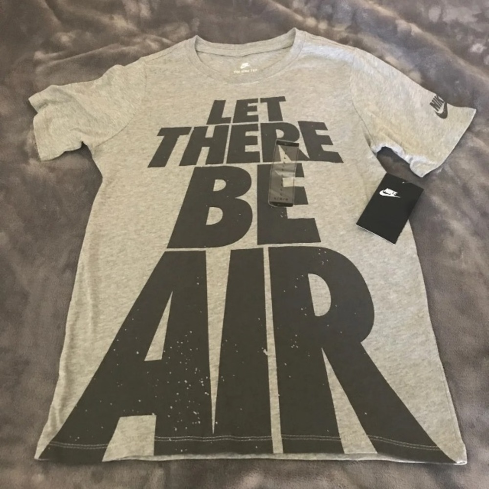 New Nike Boys Tee L